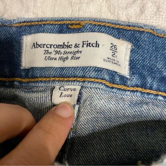 A&F The 90’s Straight Ultra High Rise Curve Love Jeans 2 R 26 Abercrombie Fitch - Picture 7 of 14
